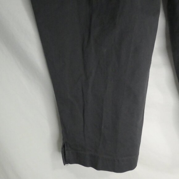 CROFT & BARROW | Stretch | large | Dark Grey Long Shorts | Stretchy Waistband - Picture 15 of 16